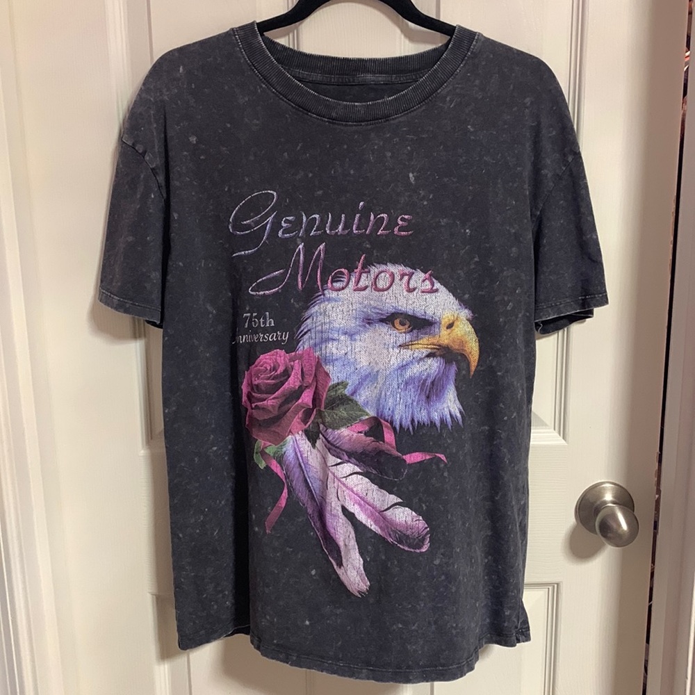 women’s genuine motors graphic tee